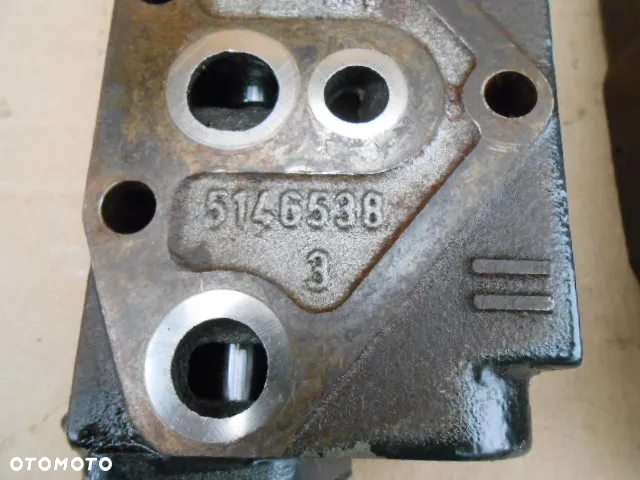Rozdzielacz blok zaworowy sekcja zawór Case New Holland TM140 - 3