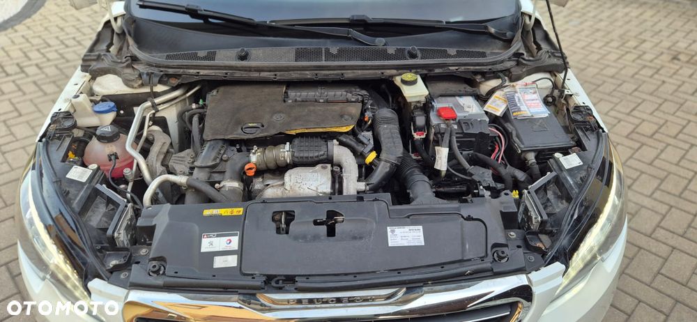 Peugeot 308 BlueHDi FAP 120 Stop&Start GT-Line Edition - 31