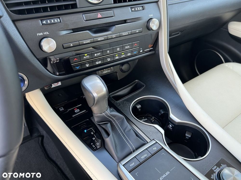 Lexus RX 450h F-Impression - 16