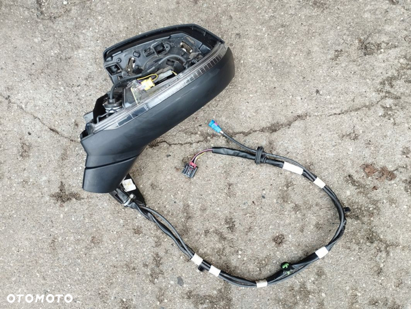Lusterko lewe Audi Q5 II 2 80A 80B857409F 10PIN