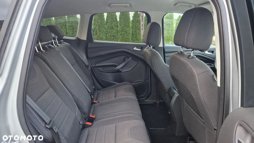 Ford Kuga 1.6 EcoBoost 2x4 Titanium - 13