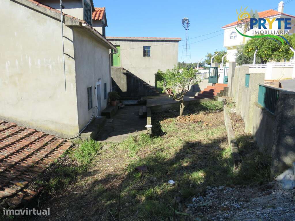 Moradia T5 situada a 10 minutos de Vila de Rei - Grande imagem: 2/45