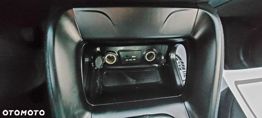 Hyundai ix35 1.7 CRDi 2WD blue Style - 14