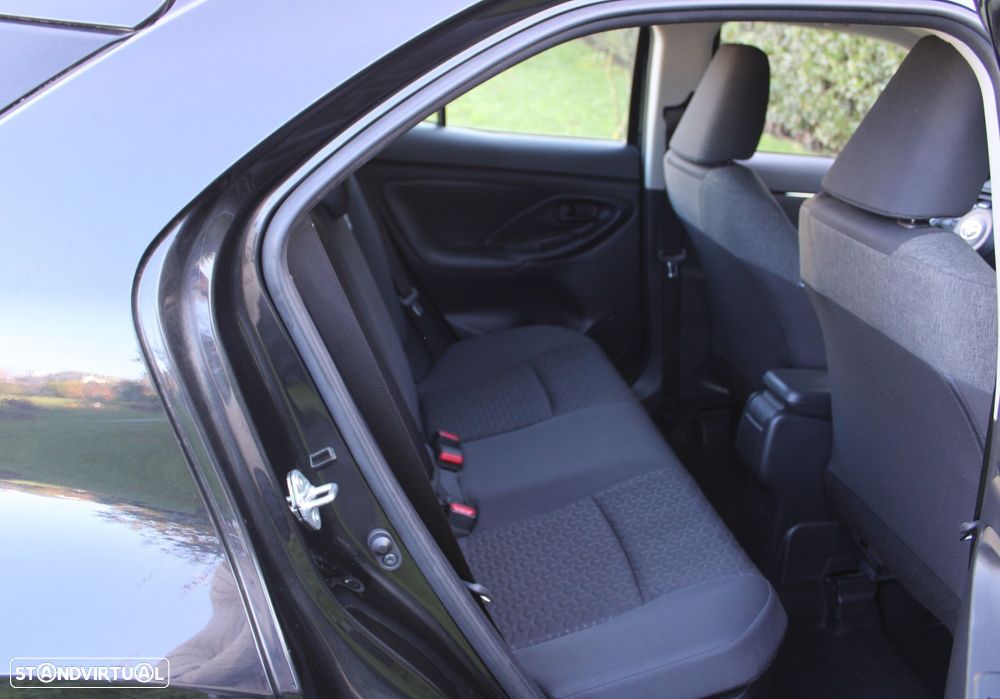 Toyota Yaris Cross 1.5 HDF Comfort Plus - 38