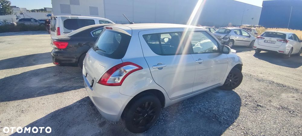 Suzuki Swift 1.2 4x4 Club - 1