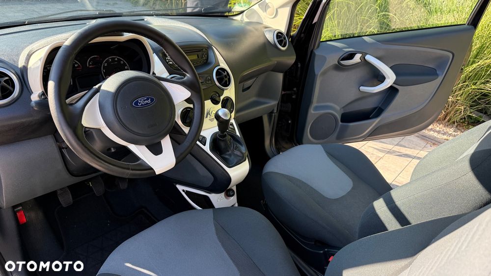 Ford KA - 23