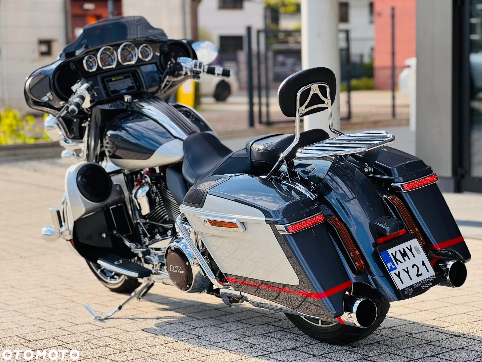 Harley-Davidson Touring Street Glide - 20