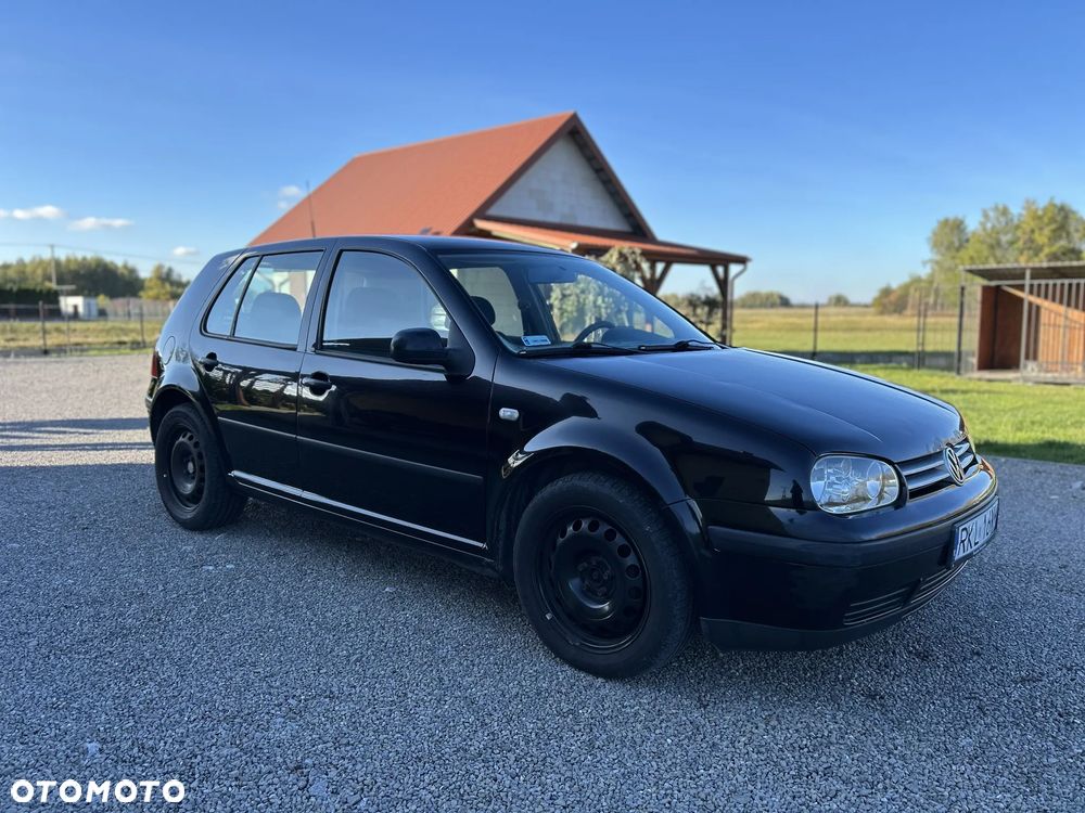 Volkswagen Golf 1.6 - 6