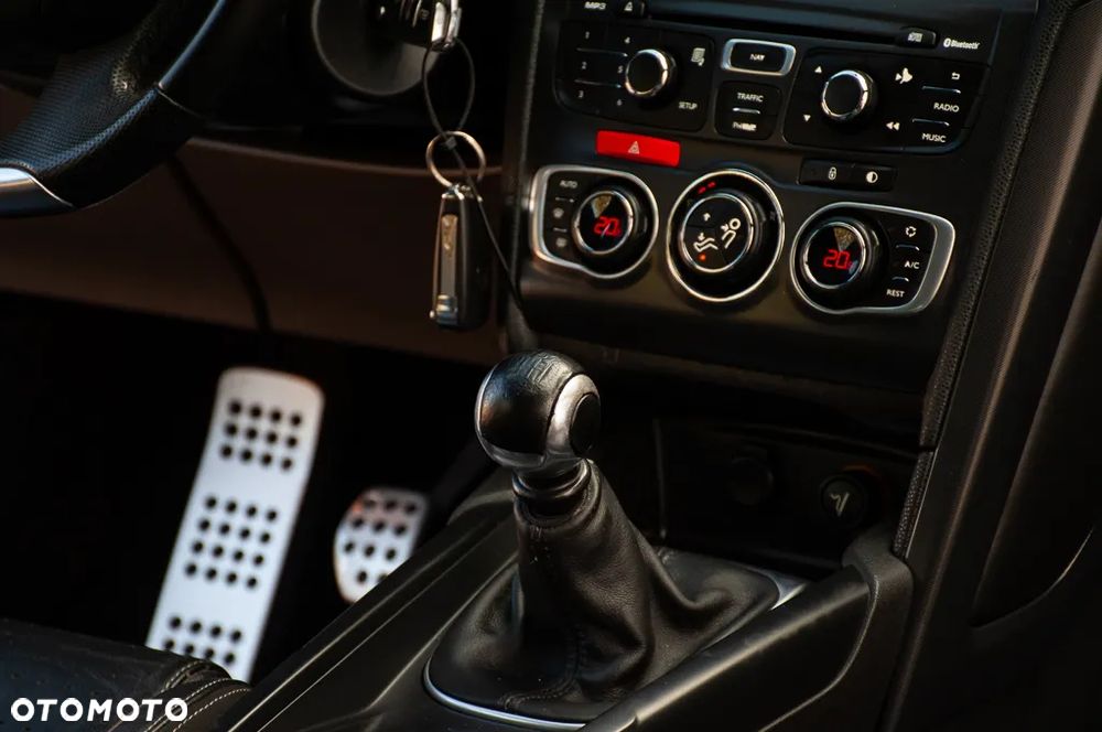 Citroën DS4 HDi 165 SoChic - 22