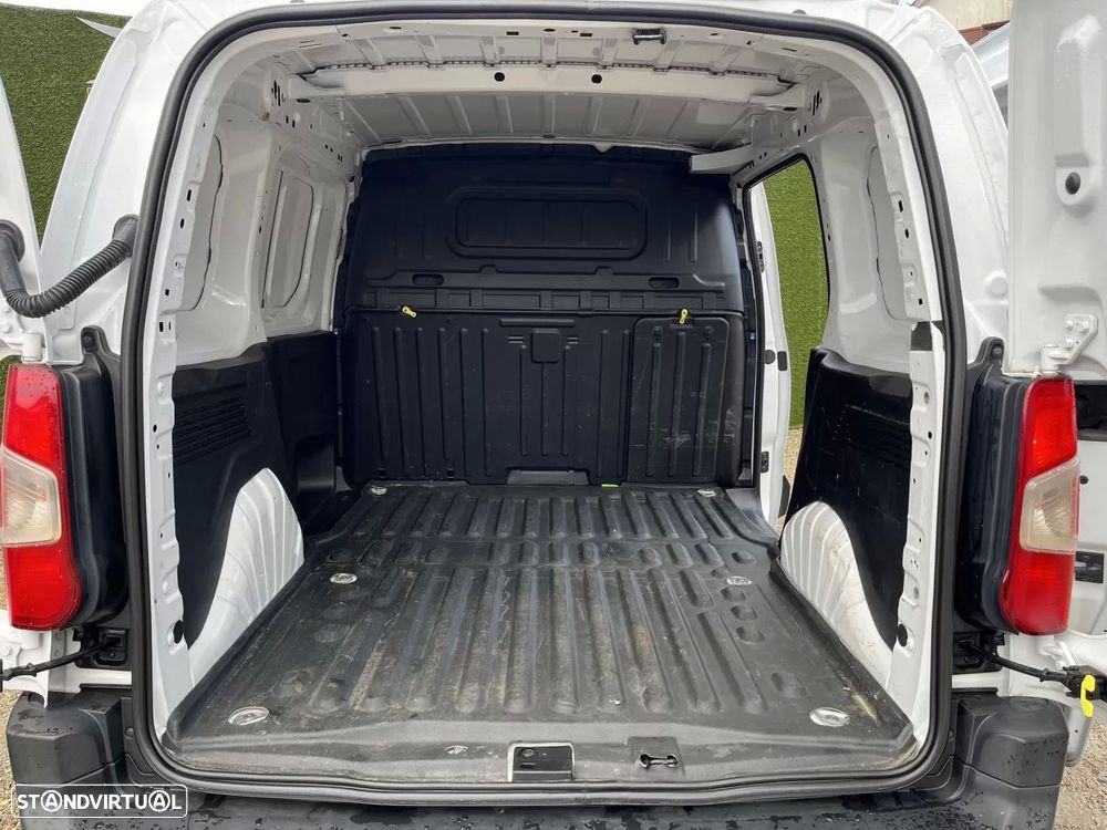 Toyota proace city 1.5d l1 comfort iva dedutÍvel - 8