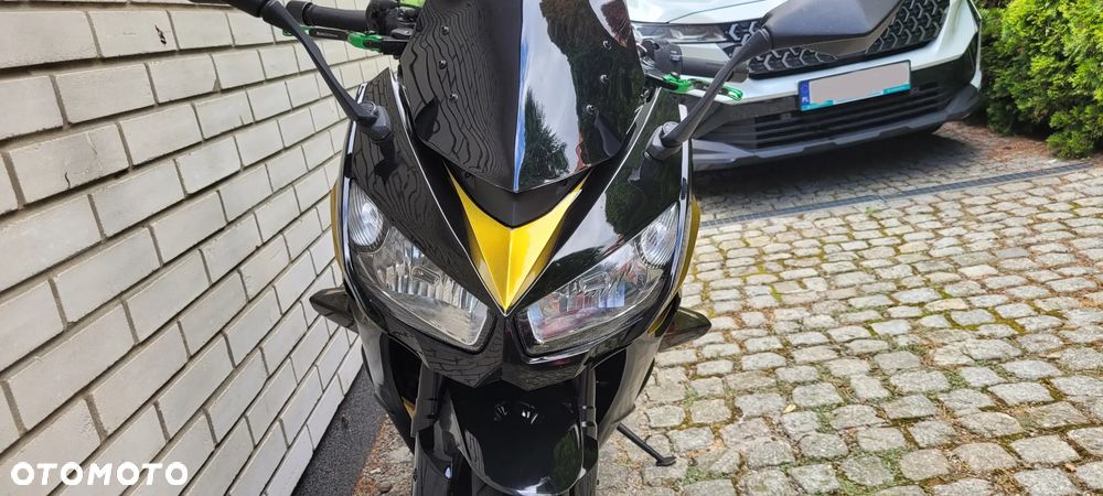 Kawasaki Ninja 1000 SX - 16