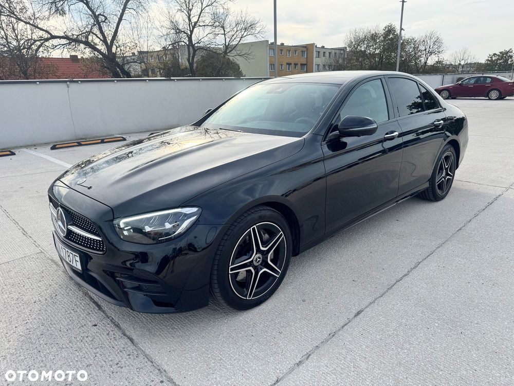 Mercedes-Benz E-Class 2022 photo 2