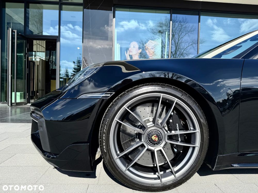 Porsche 911 Turbo S - 4