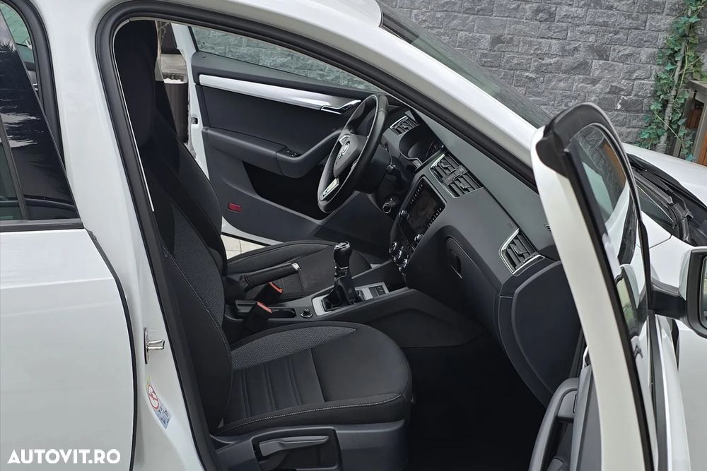 Skoda Octavia 2.0 TDI Ambition - 13
