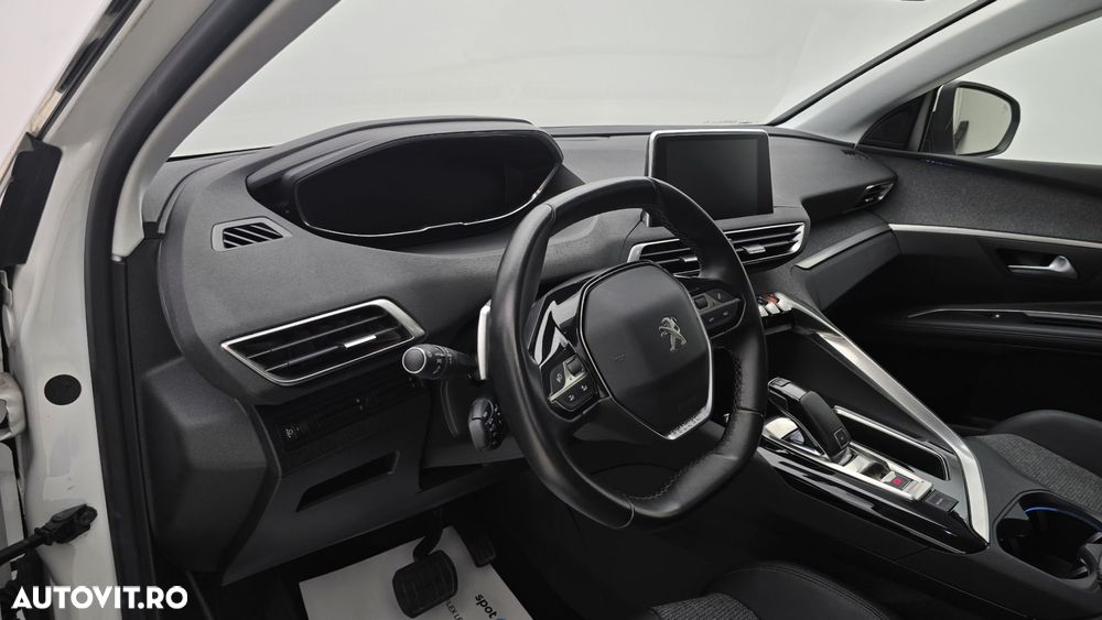 Peugeot 5008 1.2L PureTech EAT8 S&S Allure - 11