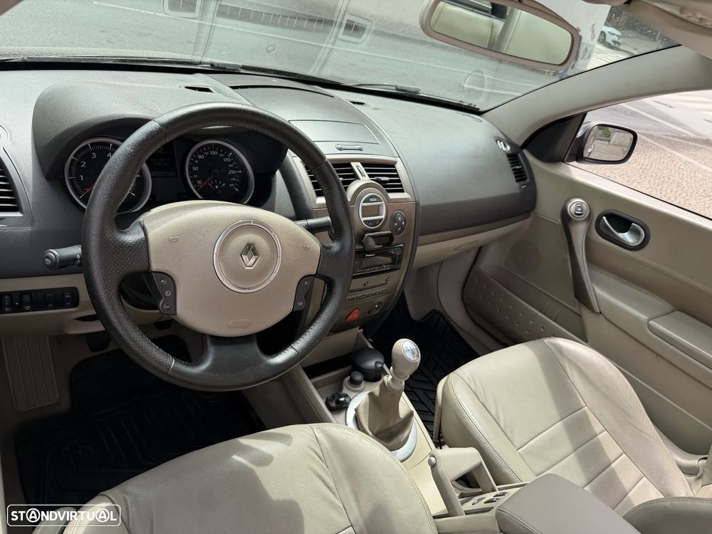 Renault Mégane CC 2.0 dCi SE Exclusive - 10