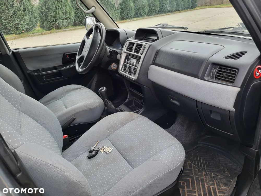 Mitsubishi Pajero Pinin 1.8 2-kolory - 12