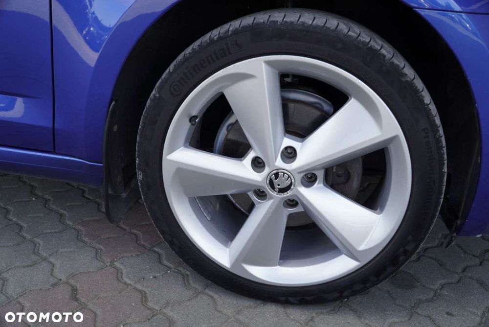 Skoda Octavia 2.0 TDI DSG Style - 26