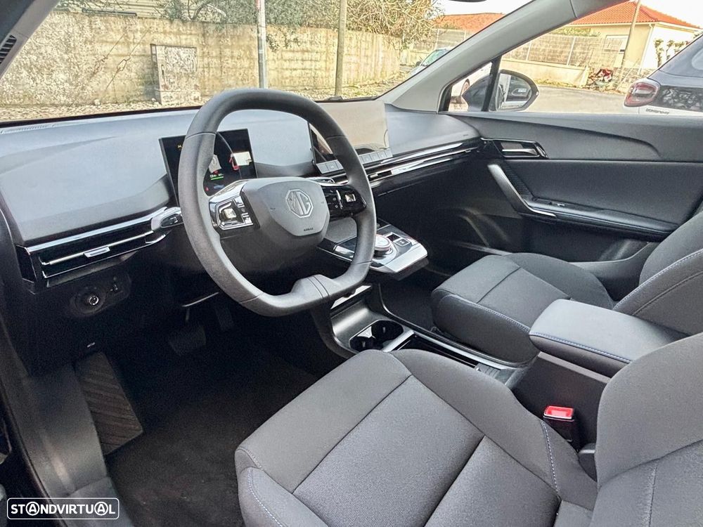 MG MG4 51 kWh Standard - 10