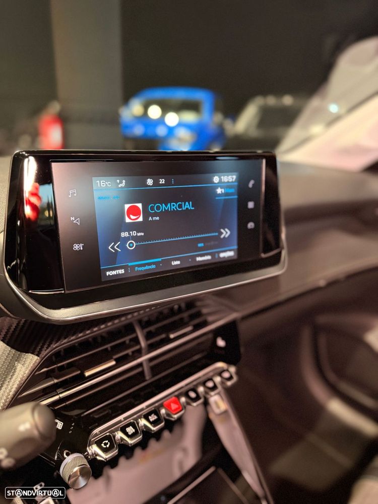 Peugeot 208 1.2 PureTech Allure - 20