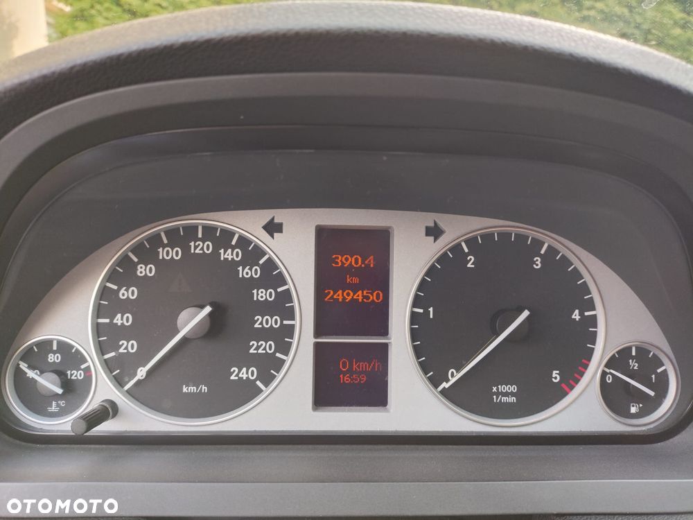 Mercedes-Benz Klasa B 180 CDI DPF - 9