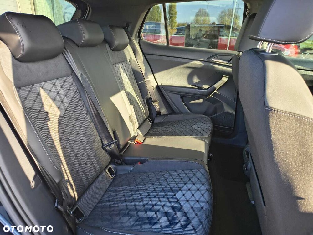 Volkswagen T-Cross - 25