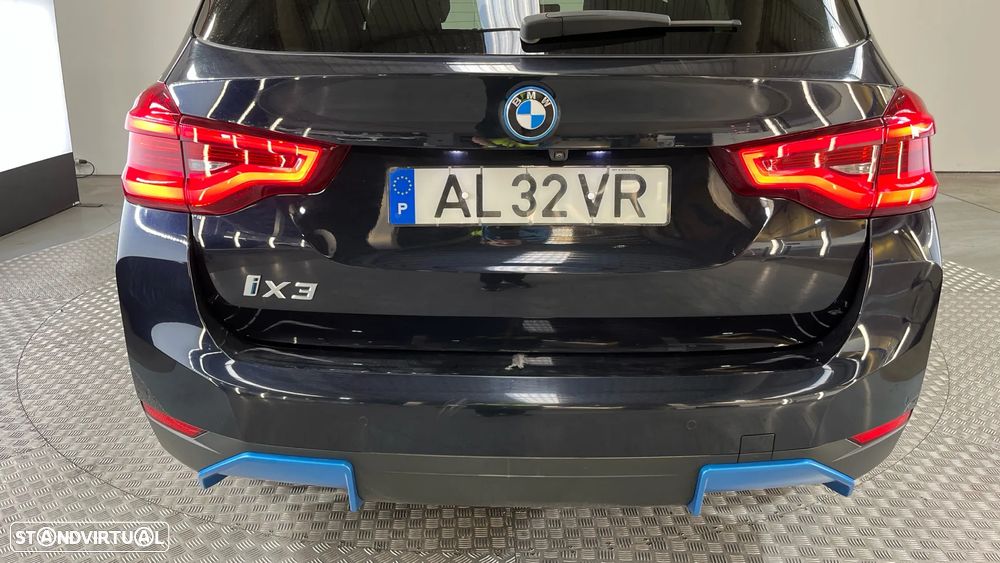 BMW iX3 Inspiring - 10