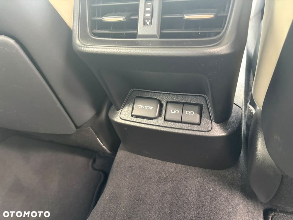 Lexus ES 300h Prestige - 31