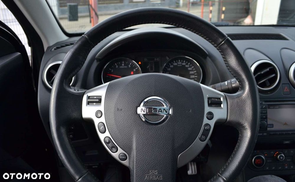 Nissan Qashqai+2 2.0 Tekna - 26