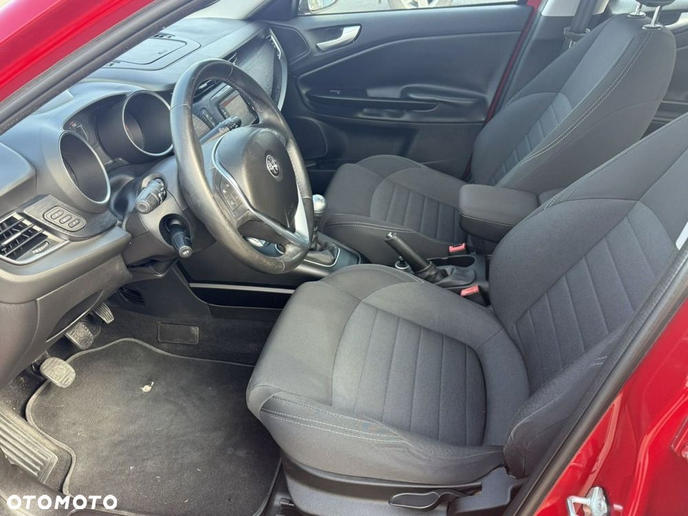 Alfa Romeo Giulietta 2.0 JTDM - 20