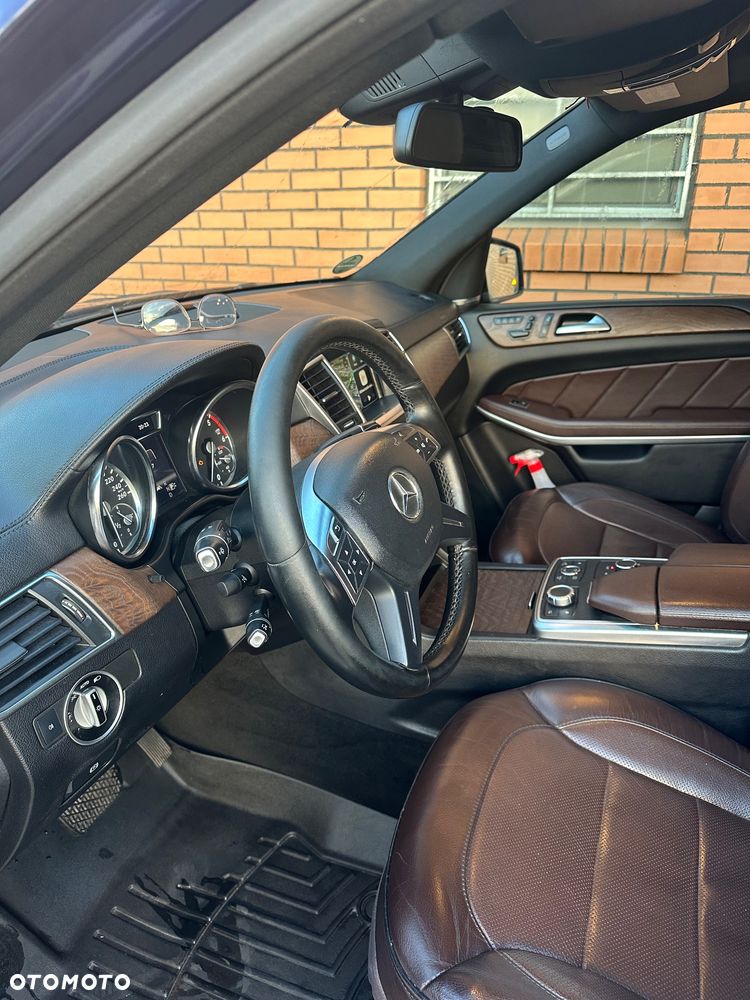 Mercedes-Benz GL 350 BlueTEC 4-Matic - 12