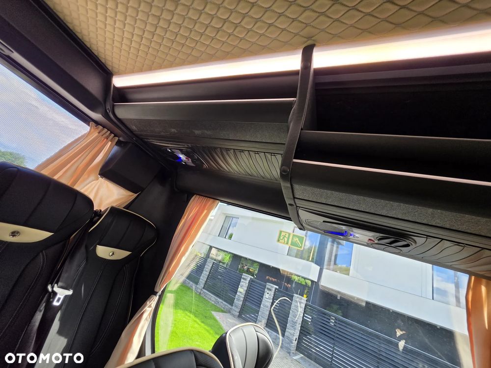Mercedes-Benz Żak MB Sprinter 29+2 - 5