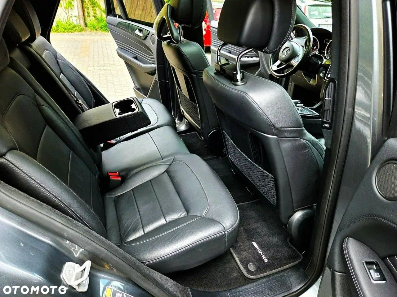 Mercedes-Benz GLE - 10