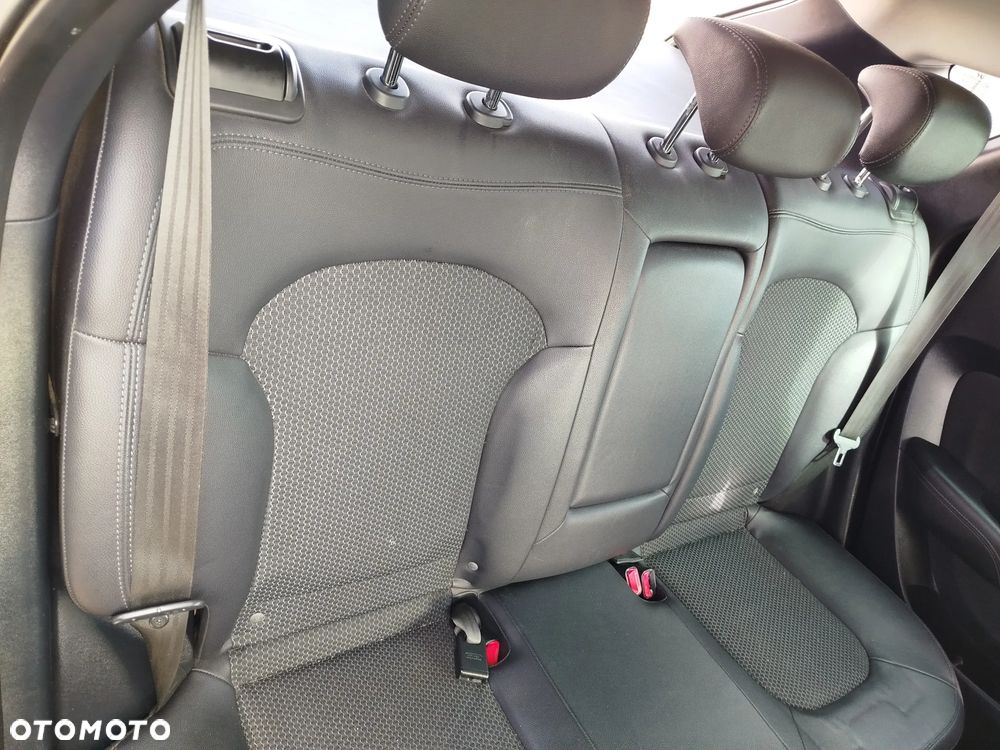 Hyundai ix35 2.0 CRDi 2WD Style - 23