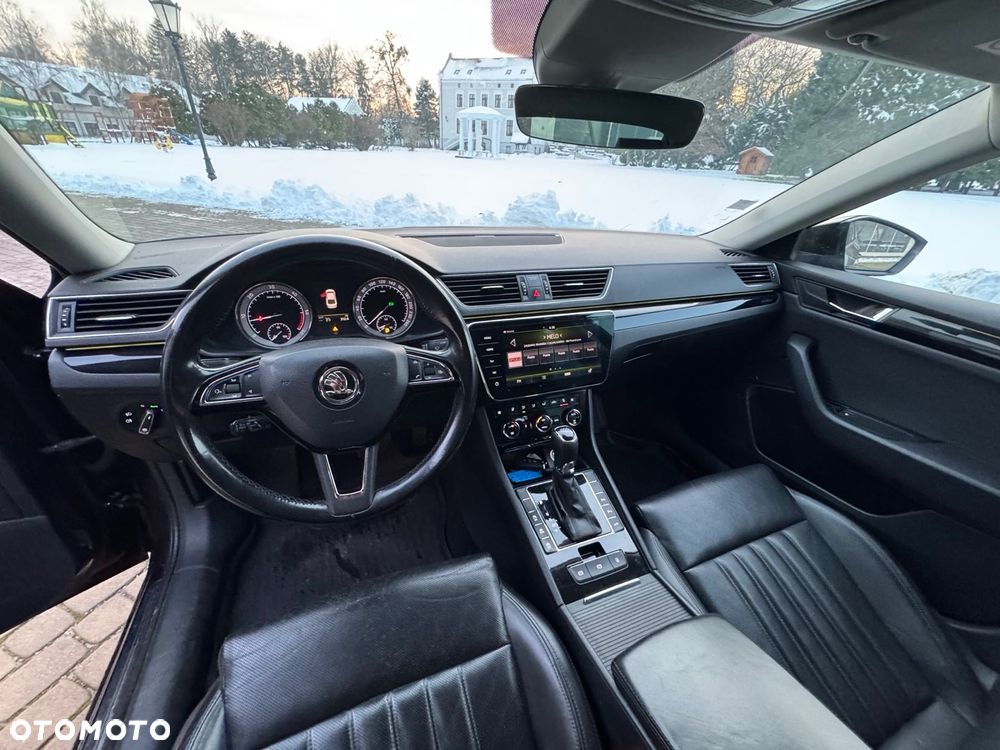 Skoda Superb 2.0 TDI 4x4 L&K DSG - 29