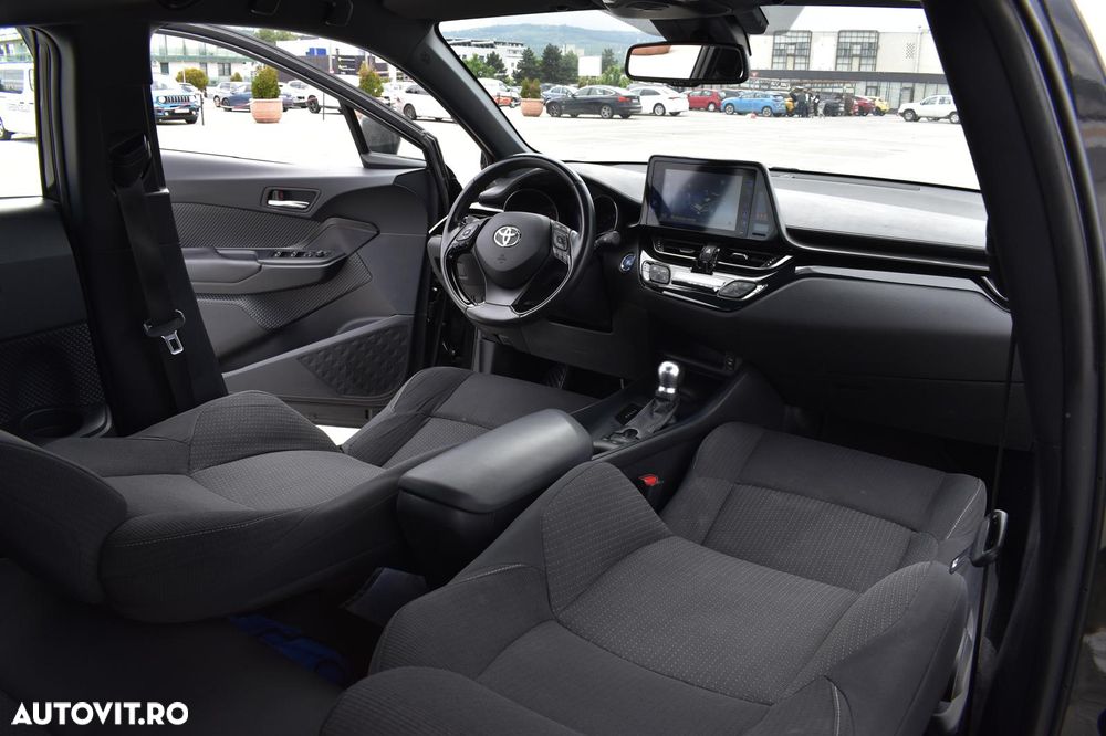 Toyota C-HR Flow - 8