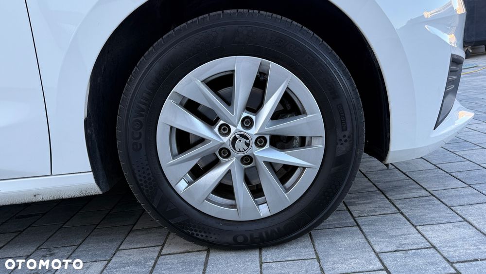 Skoda Fabia 1.0 TSI Active - 16