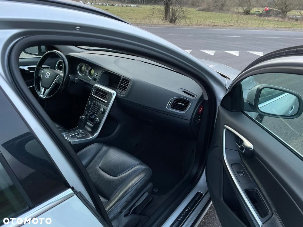 Volvo V60 - 11