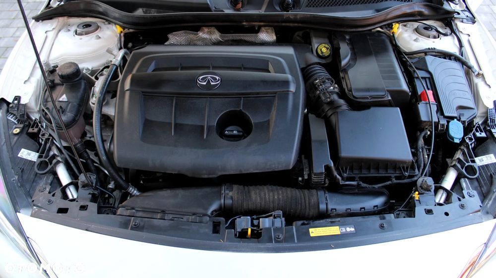 Infiniti Q30 1.5d Business Executive - 27