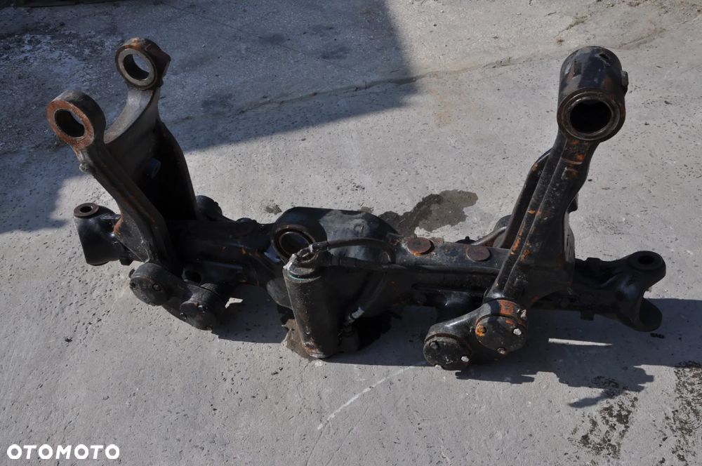 OBUDOWA MOSTU WAHACZ MASSEY FERGUSON 7480 6480 6485 - 5