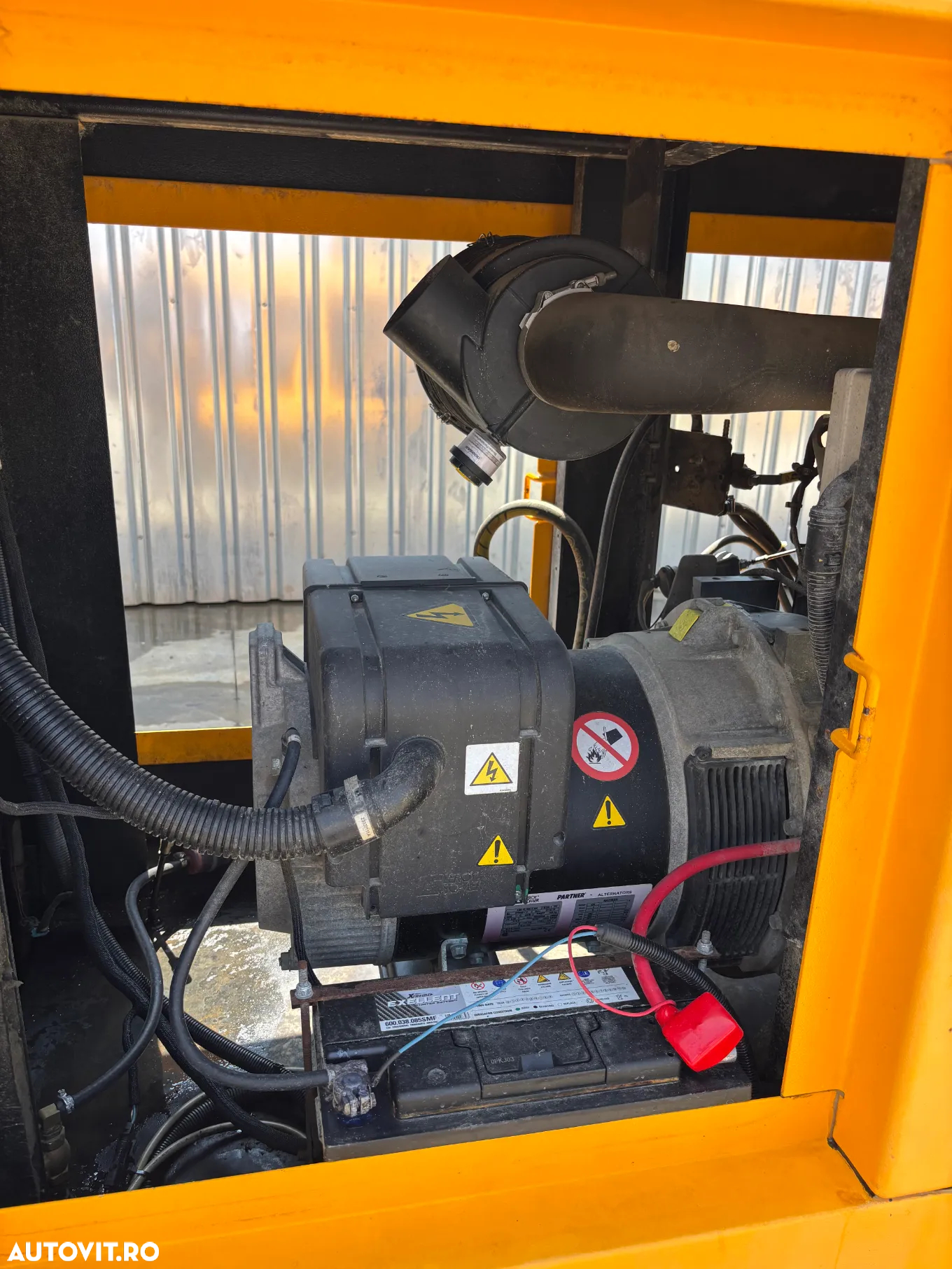 Doosan Generator curent 32kW motor Mitsubishi - 8