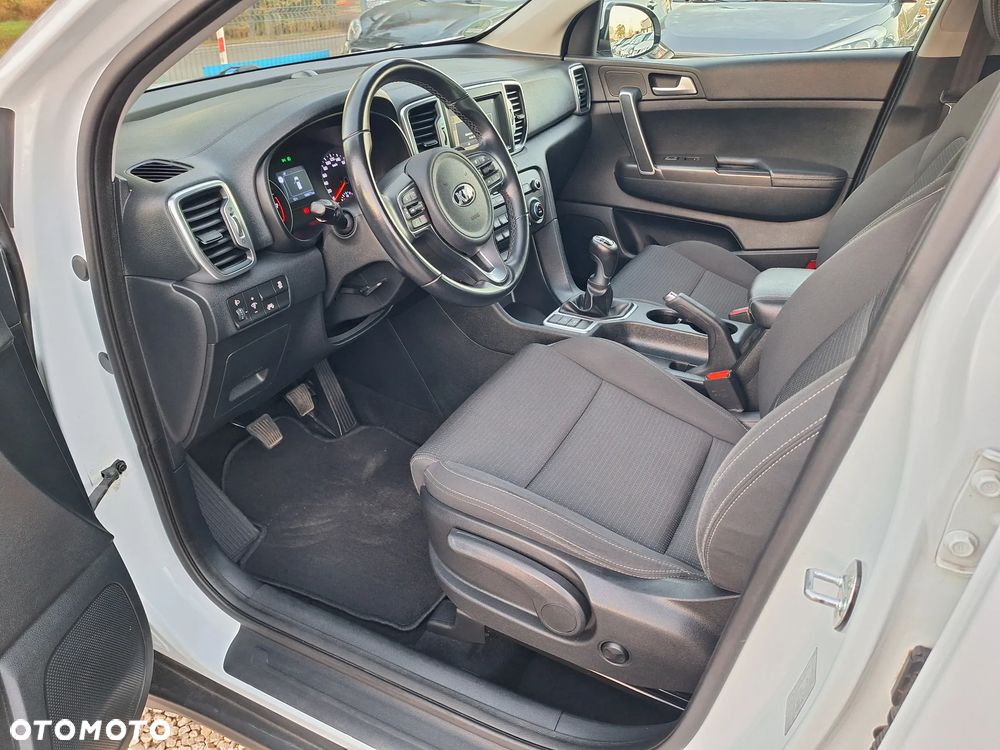 Kia Sportage 1.6 GDI 2WD Black Edition - 14