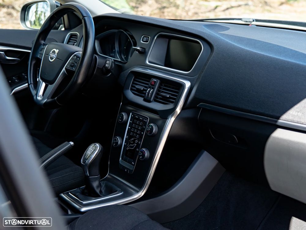 Volvo V40 1.6 D2 Kinetic - 29