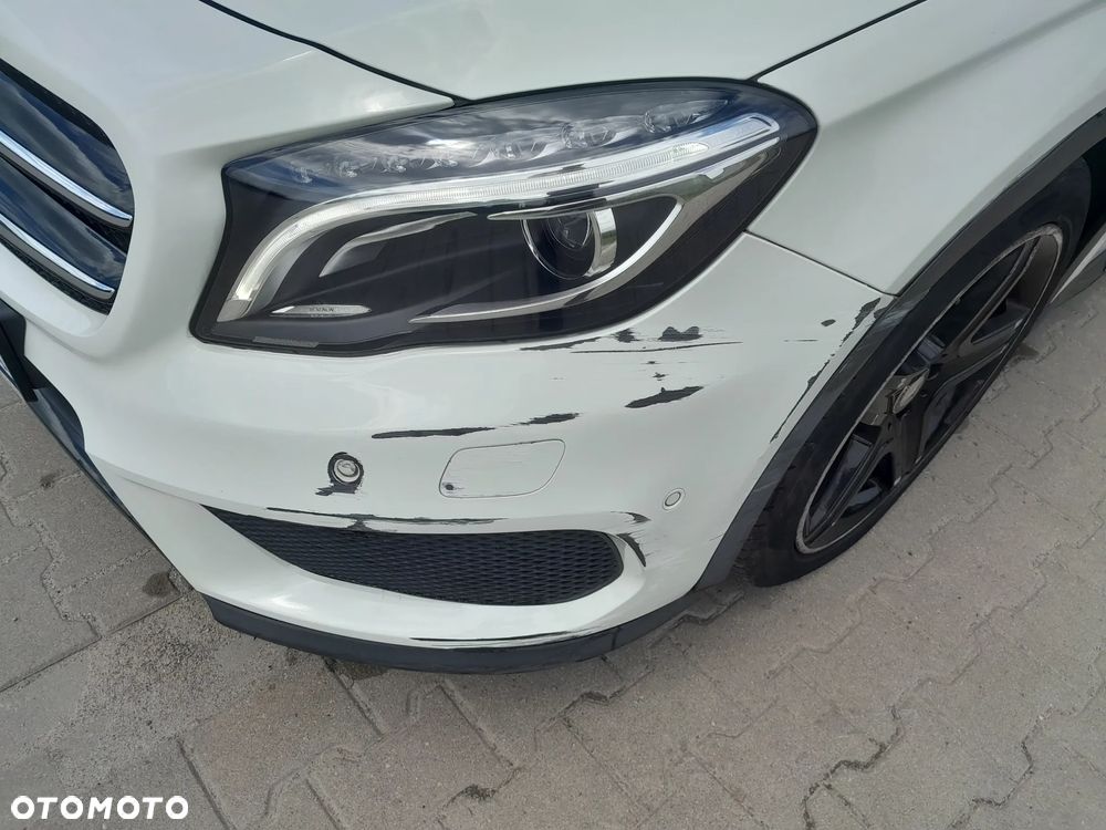 Mercedes-Benz GLA 200 (CDI) d 4-Matic - 10