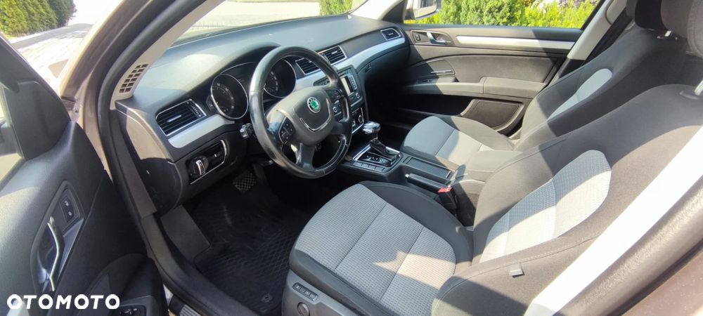 Skoda Superb 1.8 TSI Elegance DSG - 10