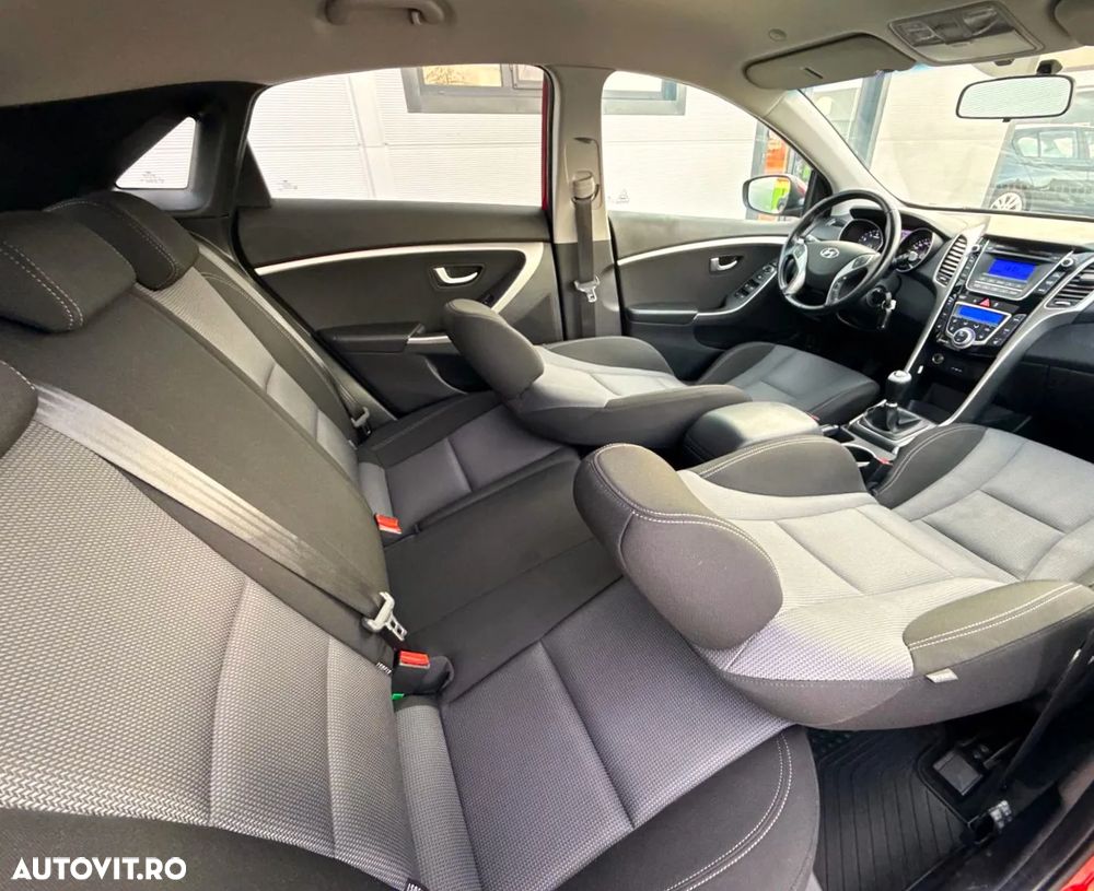 Hyundai i30 1.4 MPi Comfort+ - 24