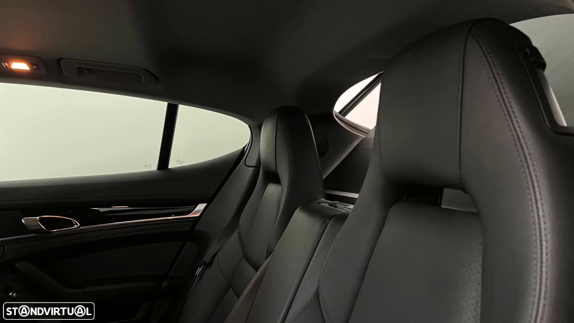 Porsche Panamera Diesel Platinum Edition - 35