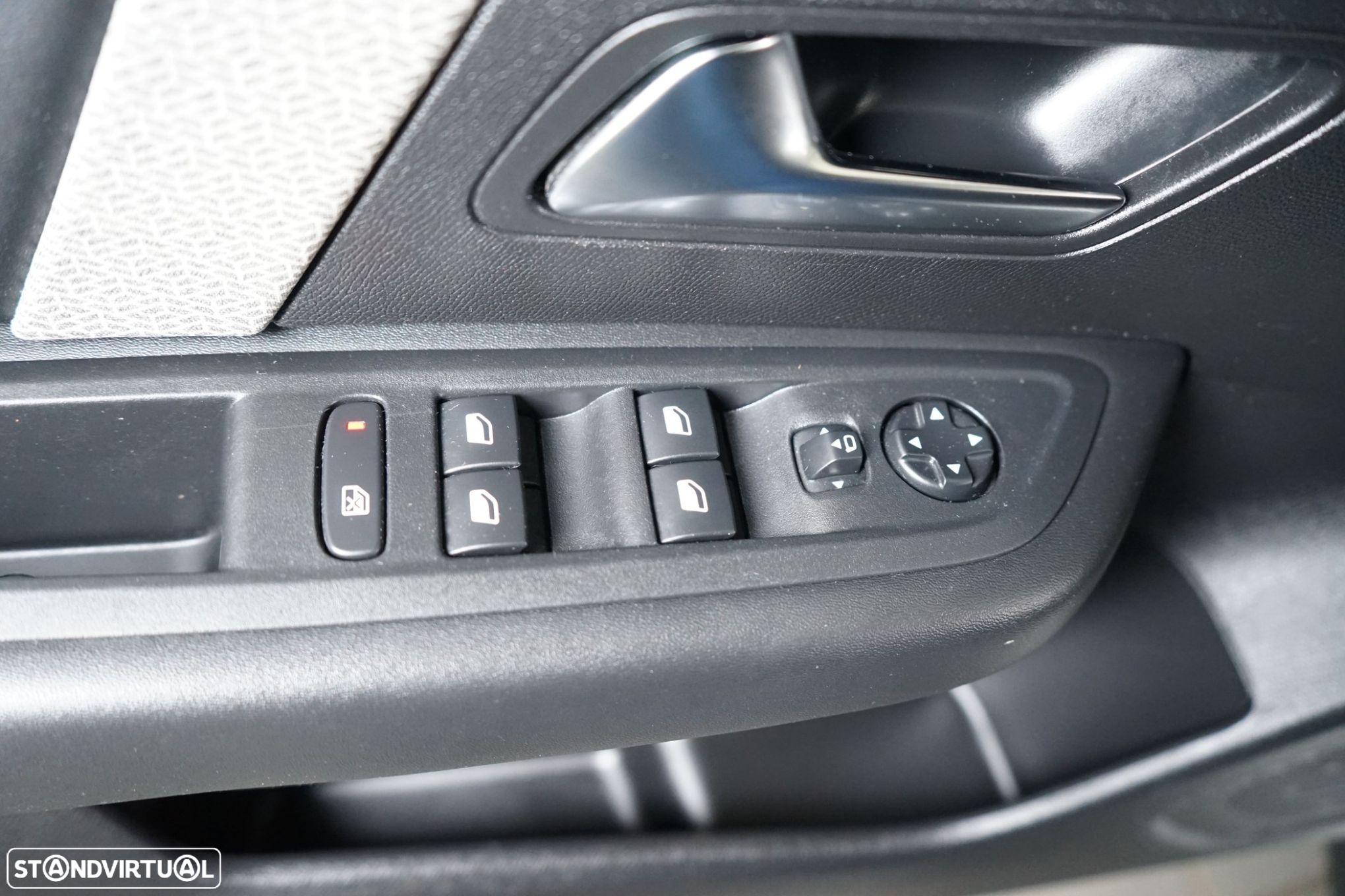 Citroën C4 1.2 PureTech Shine - 21
