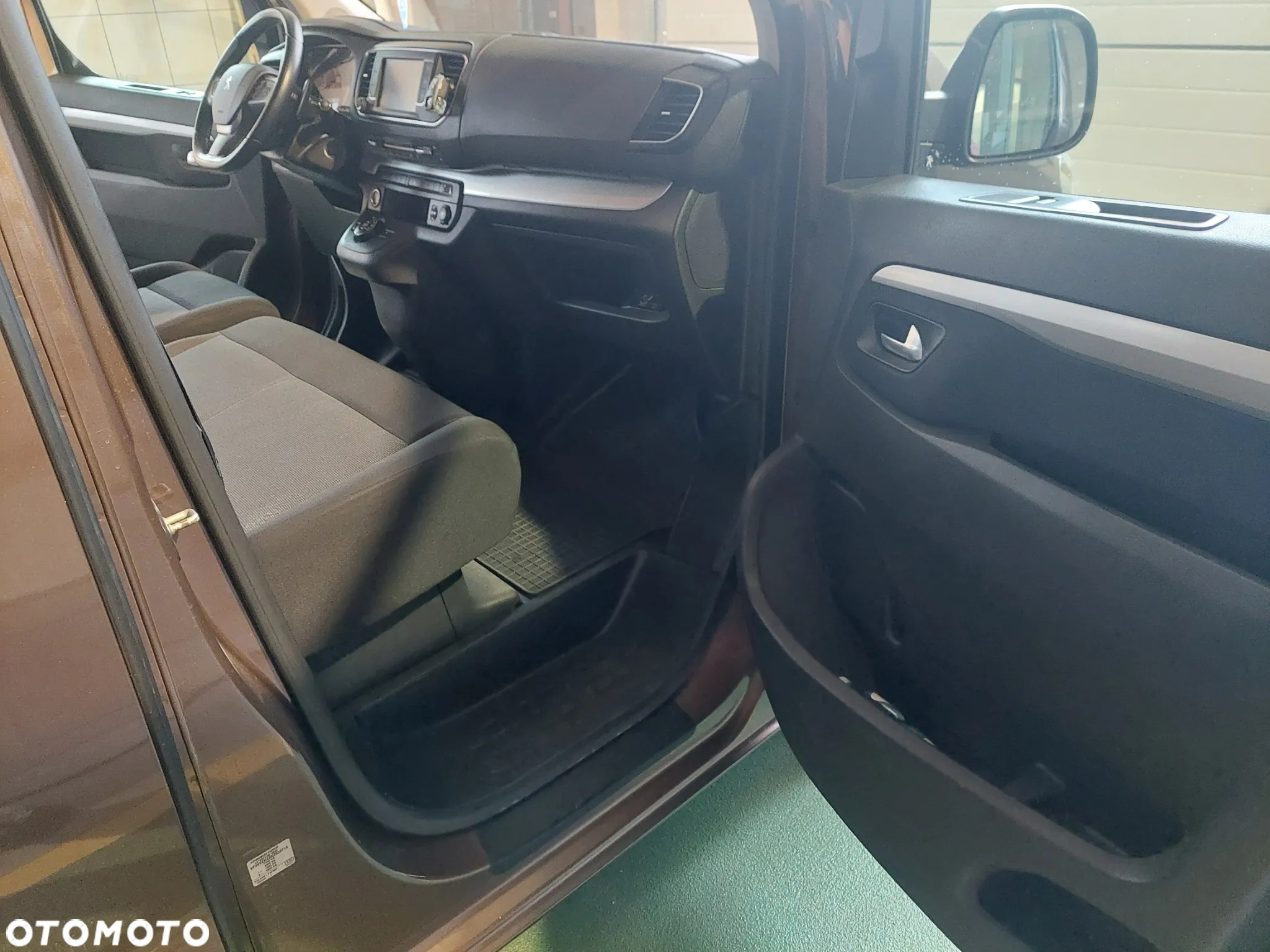 Peugeot Expert - 11
