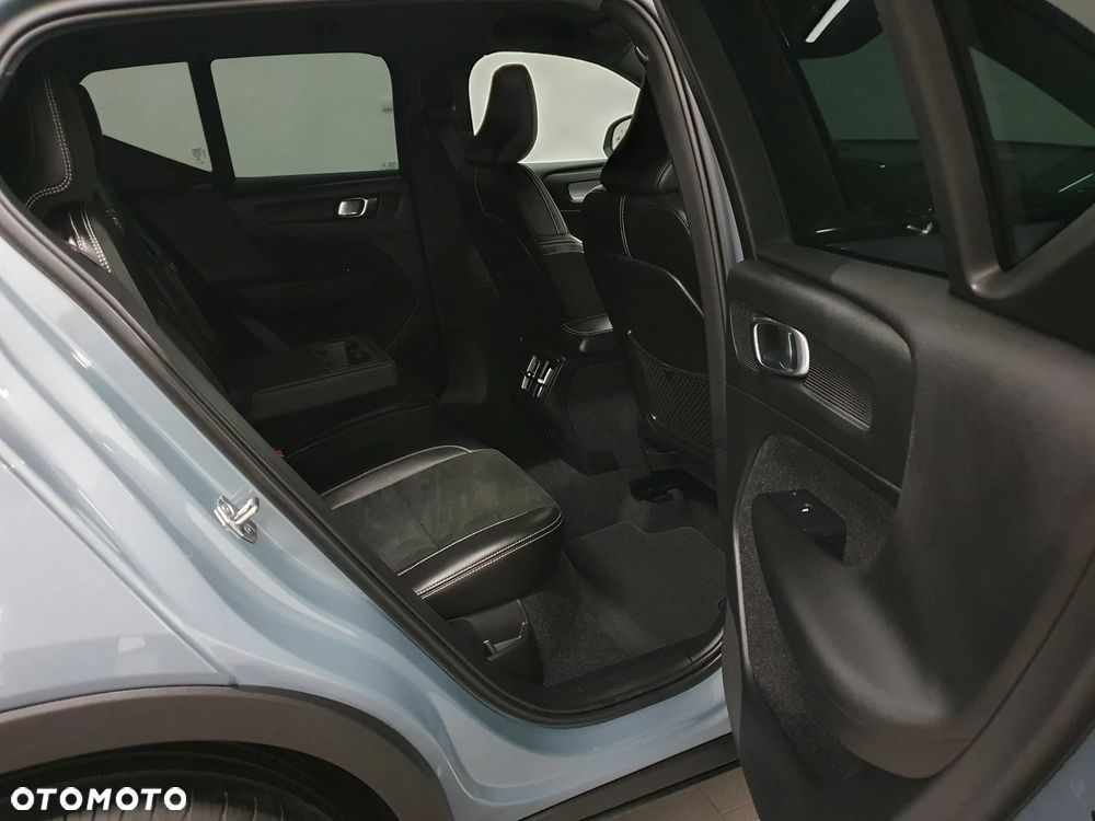 Volvo XC 40 D3 AWD R-Design - 31
